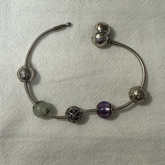 Retired Pandora Essence bracelet & 5 charms - Picture 2 of 13